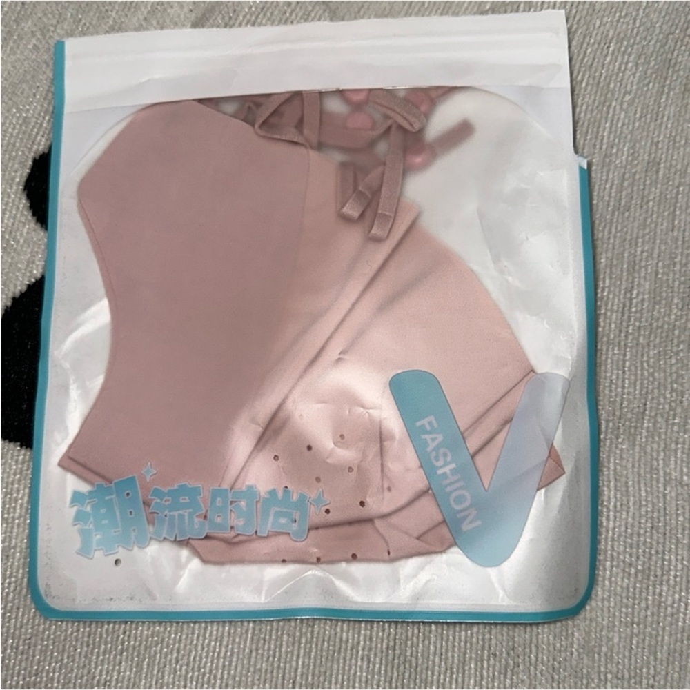 Pink Fashion V Face Mask New in packaging sealed